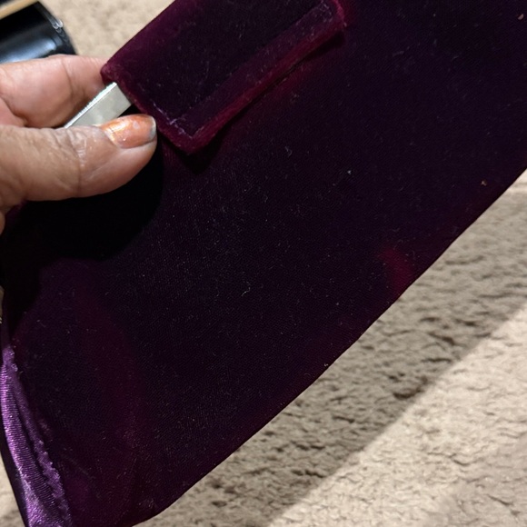 Chic Velvet Clutch with Silver Embellishment - Picture 4 of 7